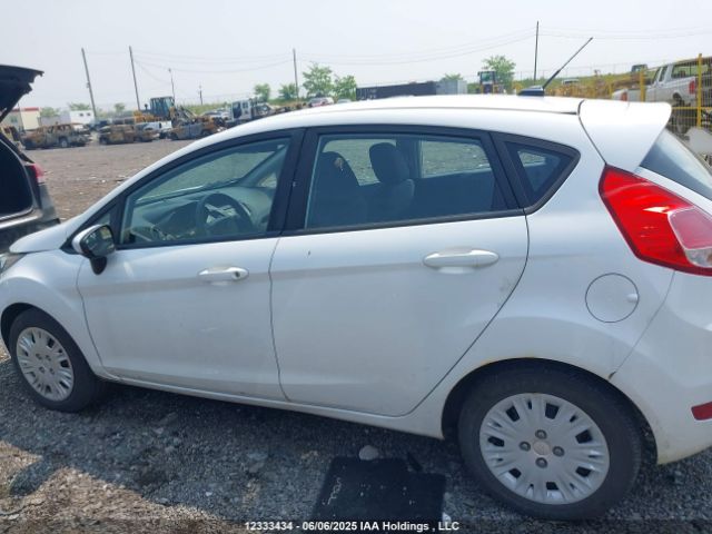 3FADP4TJXFM165218 Ford Fiesta