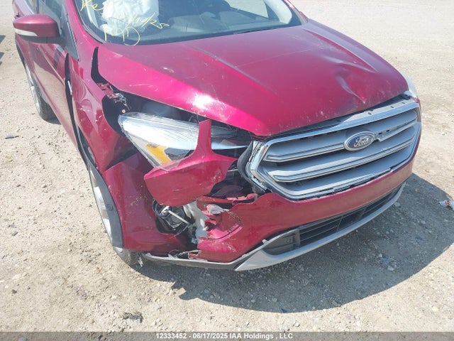 1FMCU9J97JUD52792 Ford 2018