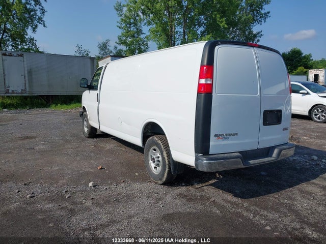 GMC lv1 2023 1GTW7BFPXP1192375 Image 3