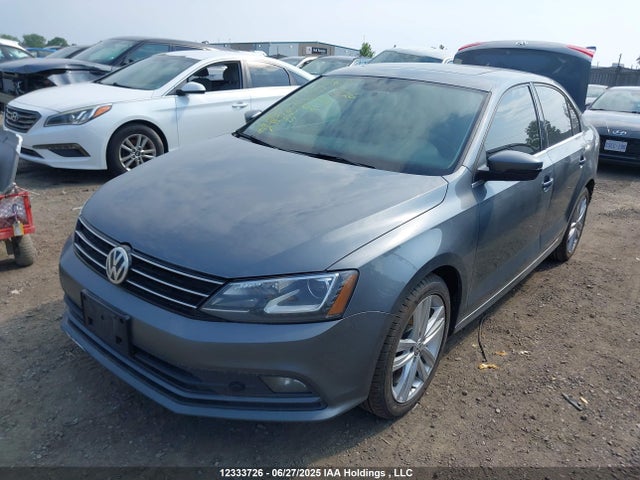 3VW3A7AJ8FM207636 Volkswagen 2015