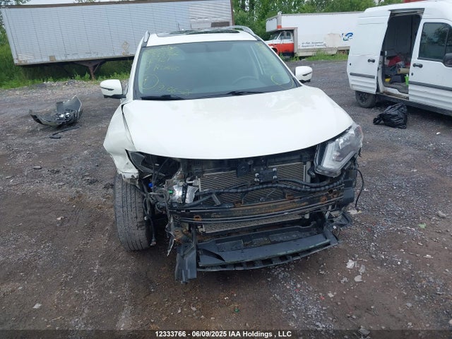 5N1AT2MV9HC842421 Nissan Rogue