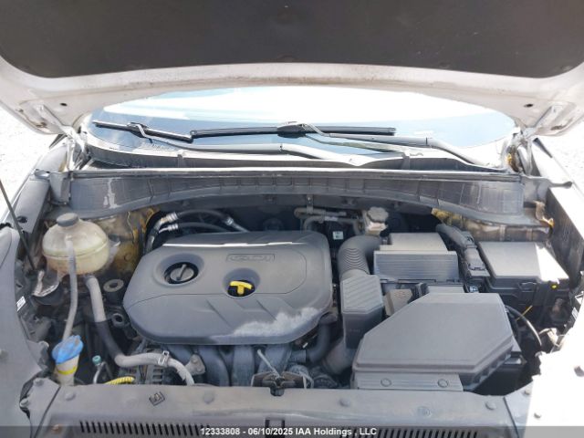 KM8J33A49GU091752 Hyundai Tucson