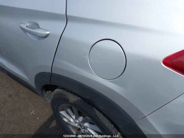 KM8J33A49GU091752 Hyundai Tucson