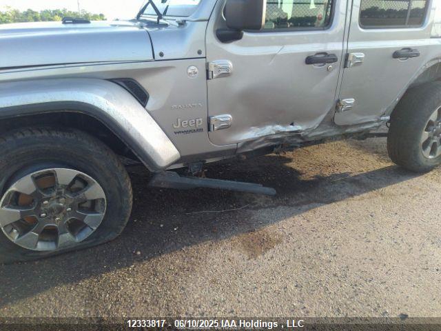 1C4HJXEG1JW235049 Jeep Wrangler