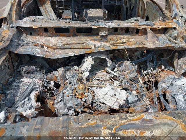 1N6AA1E52HN533216 Nissan Titan Sv/sl/pro-4x/plat Res