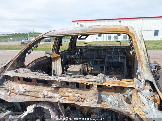 1N6AA1E52HN533216 Nissan Titan Sv/sl/pro-4x/plat Res