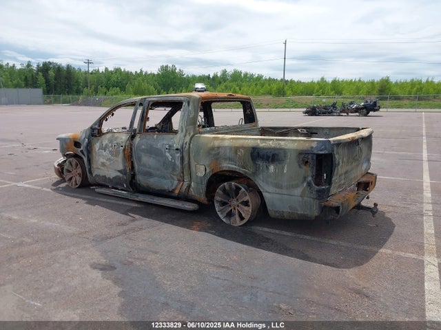 1N6AA1E52HN533216 Nissan Titan Sv/sl/pro-4x/plat Res