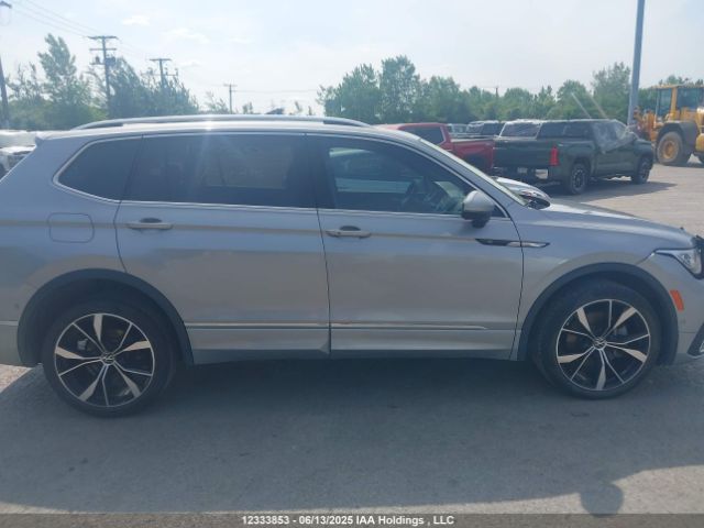 3VV4B7AX8NM048710 Volkswagen Tiguan