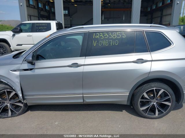3VV4B7AX8NM048710 Volkswagen Tiguan