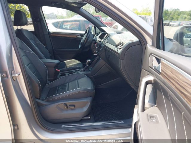 3VV4B7AX8NM048710 Volkswagen Tiguan