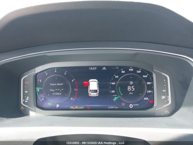 3VV4B7AX8NM048710 Volkswagen Tiguan