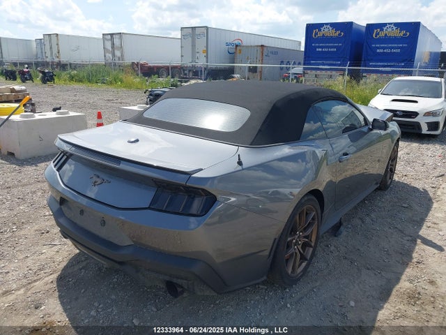 1FAGP8UHXR5109578 Ford 4v