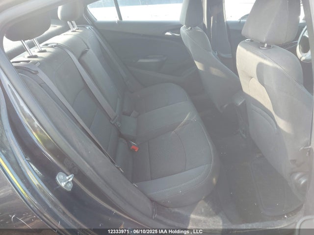 1G1BE5SM8H7117165 Chevrolet le2 -di: direct injection, vvt: variable valve timing, gen, alum