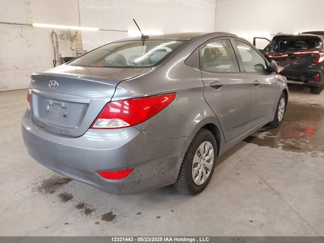 KMHCT4AE4GU067821 Hyundai Accent Le