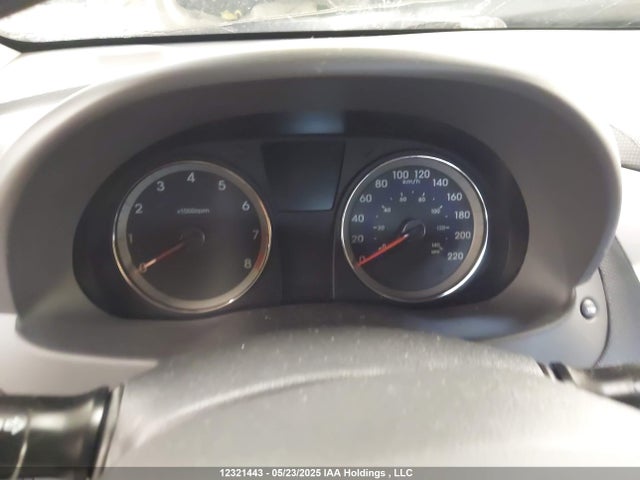 KMHCT4AE4GU067821 Hyundai Accent Le