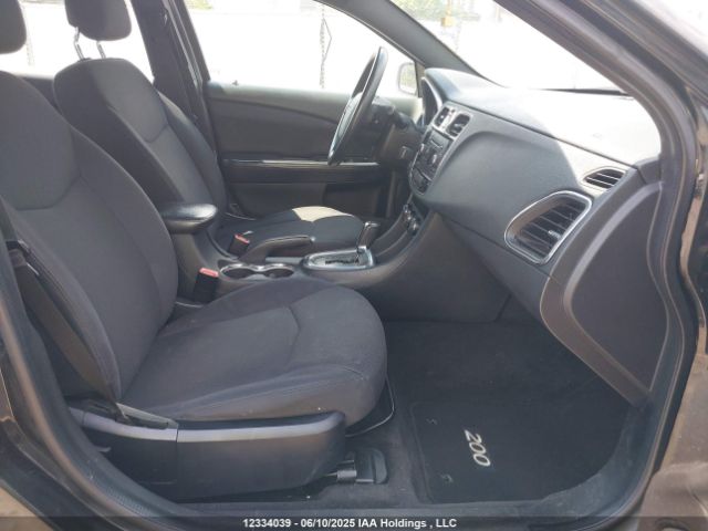 1C3CCBAB4EN231725 Chrysler 2014