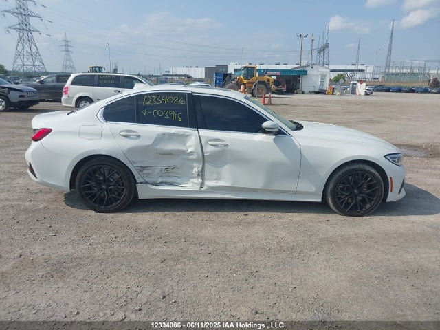 3MW5R7J05M8C03915 BMW 330i Xdrive