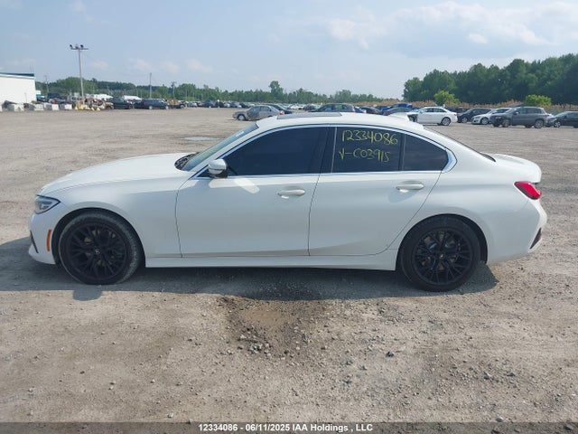 3MW5R7J05M8C03915 BMW 330i Xdrive
