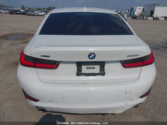 3MW5R7J05M8C03915 BMW 330i Xdrive