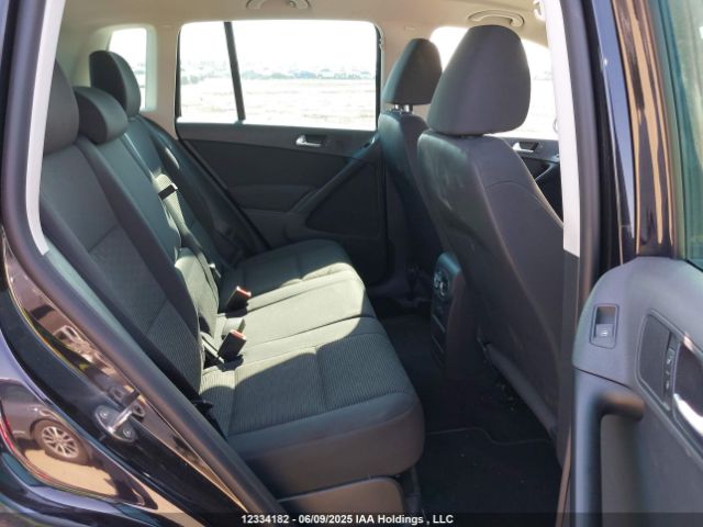 WVGJV7AX8FW575572 Volkswagen 2015