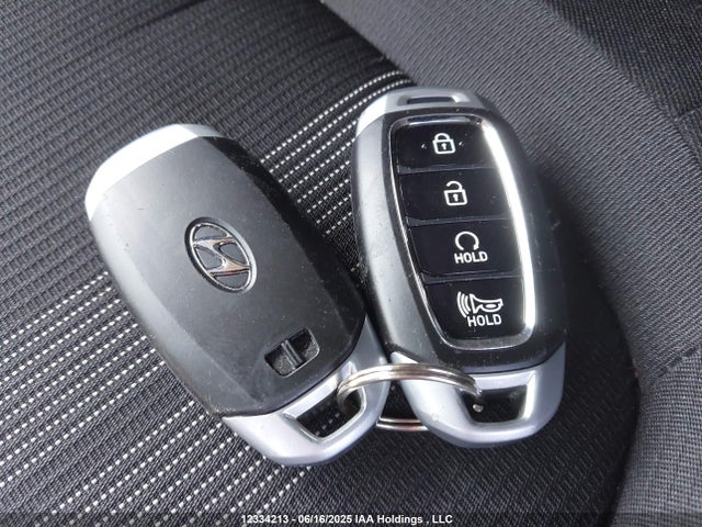 KMHRC8A38RU293332 Hyundai Venue Preferred