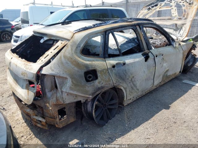 WBAVL1C54FVY27194 BMW X1