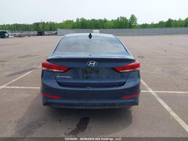 KMHD84LFXHU219887 Hyundai Elantra