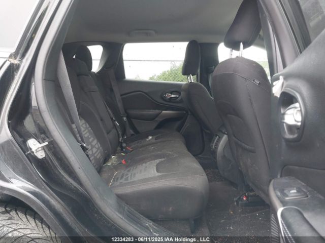 1C4PJMCB7KD279541 Jeep 2019