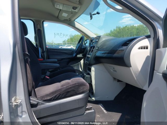 2C4RDGBG2ER282198 Dodge Grand Caravan Se/sxt