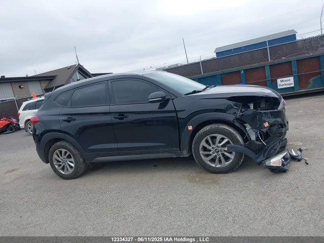 KM8J33A4XGU239763 Hyundai 2016