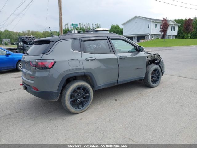 3C4NJDDB2NT156704 Jeep 2022