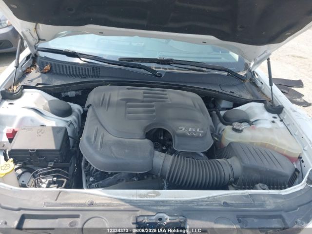 2C3CCASG4PH561297 Chrysler 300 Touring L