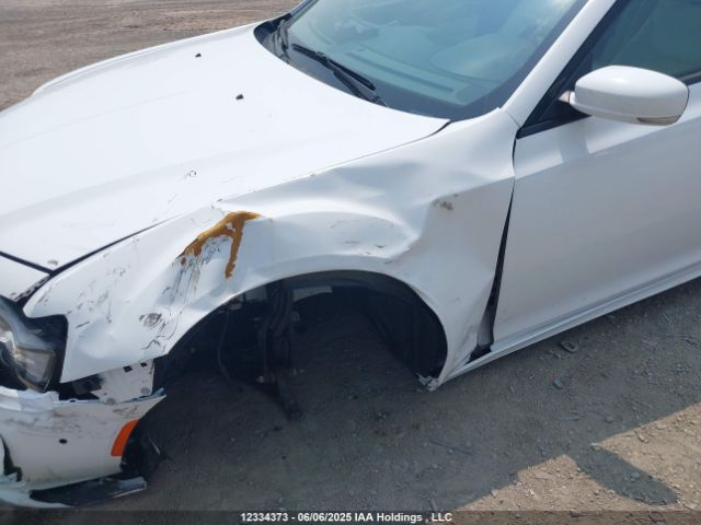 2C3CCASG4PH561297 Chrysler 300 Touring L
