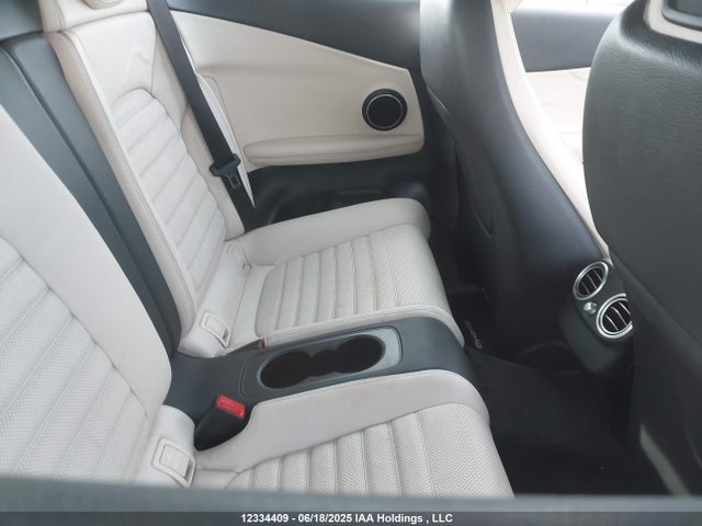 W1KWK8EB4LF993040 Mercedes-Benz m264