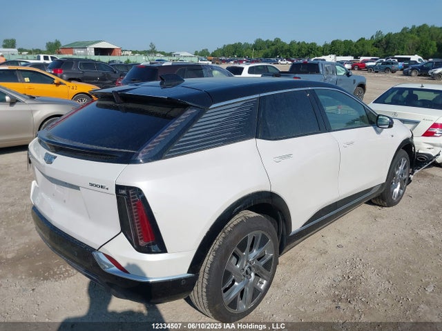 3GYK3DMR0SS142225 Cadillac X0c+ec3