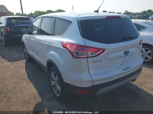 1FMCU9GX6FUC68959 Ford 2015