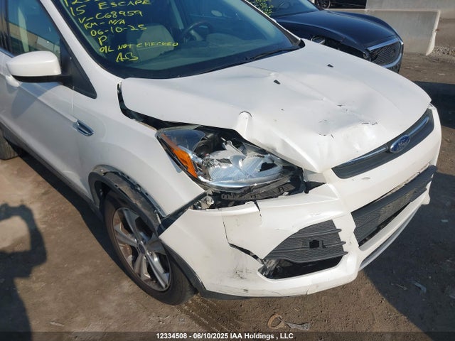 1FMCU9GX6FUC68959 Ford 2015