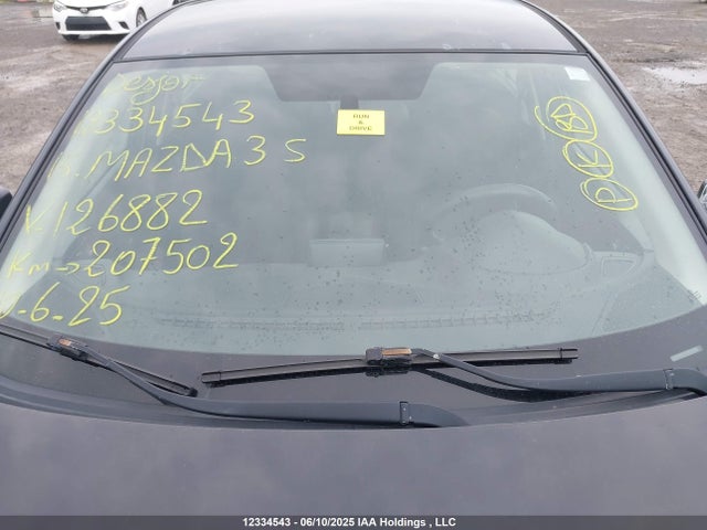 3MZBM1U71FM126882 Mazda pe