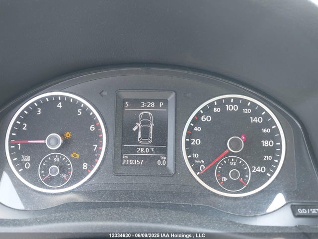 WVGJV7AX7FW535161 Volkswagen Tiguan