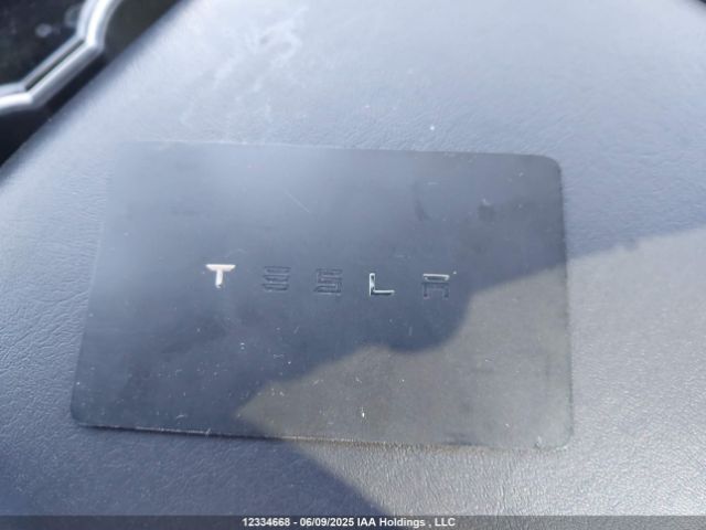 5YJ3E1EB6JF107121 Tesla MODEL 3