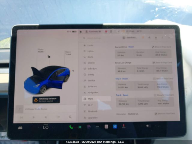 5YJ3E1EB6JF107121 Tesla MODEL 3