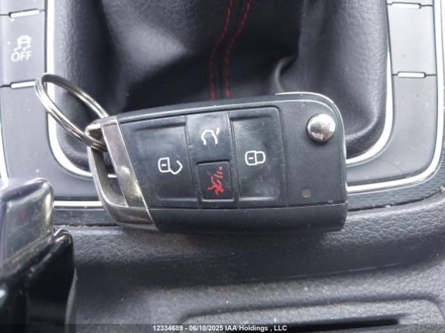 3VWYT7AU1FM050364 Volkswagen GTI