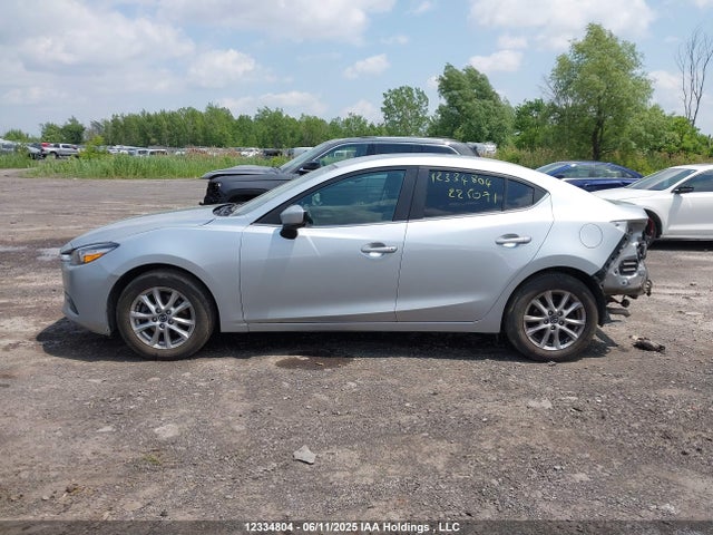3MZBN1V74JM225071 Mazda pe