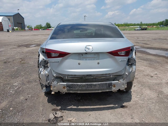 3MZBN1V74JM225071 Mazda pe