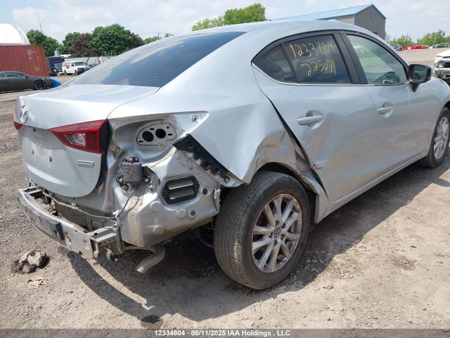 3MZBN1V74JM225071 Mazda pe