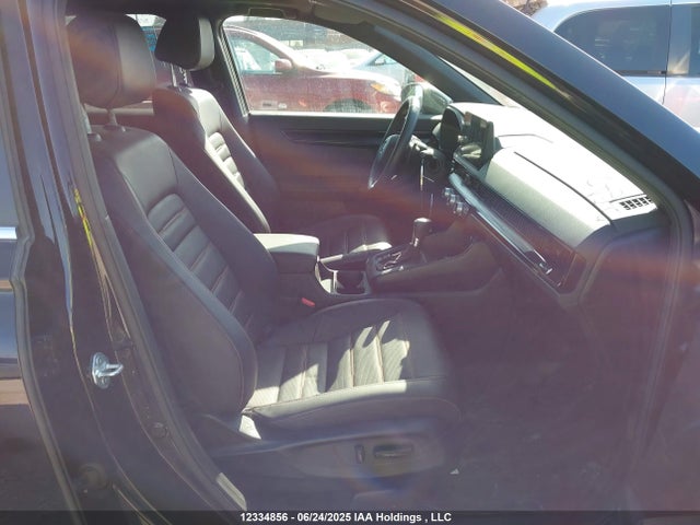 2HKRS6H98PH208647 Honda Cr-v Touring Hybrid