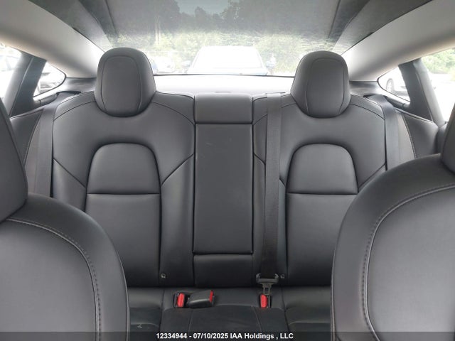 5YJ3E1EA3NF306057 Tesla MODEL 3