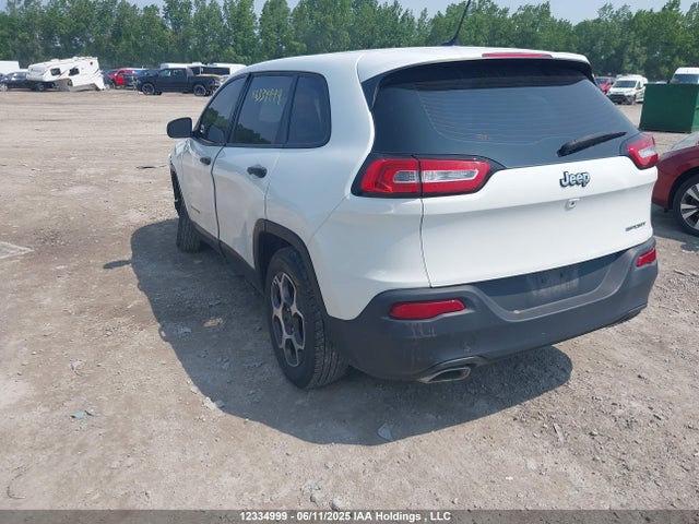 1C4PJLAS2FW591869 Jeep 2015