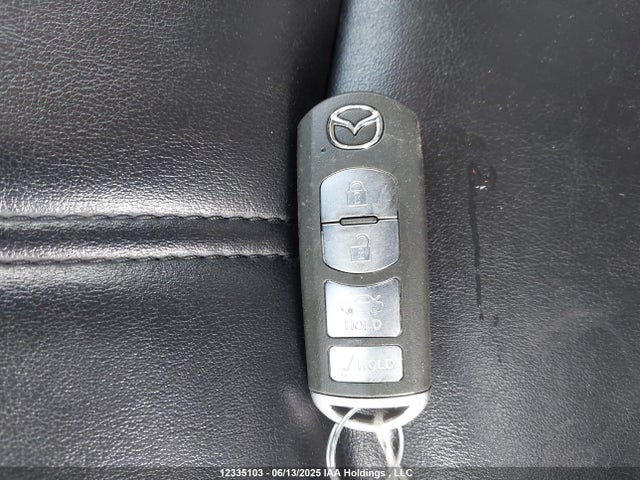 JM1BN1V74J1180892 Mazda pe