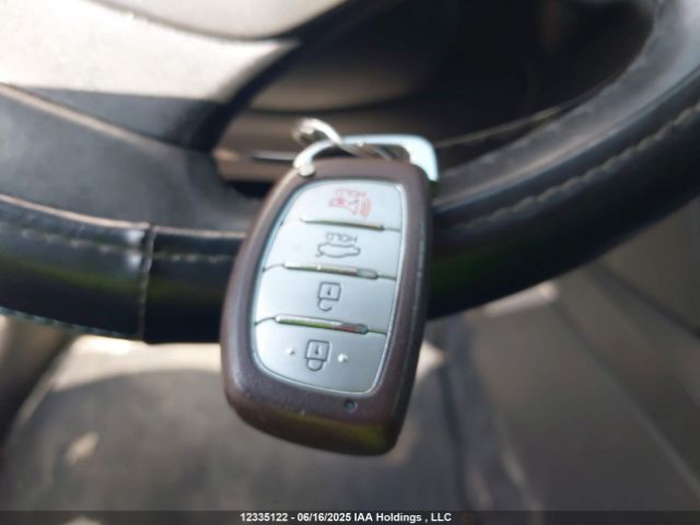KMHD84LF3HU268753 Hyundai 2017
